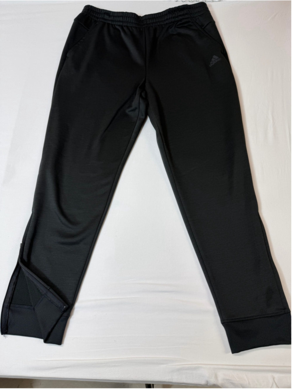 Men's Adidas Black Sweatpants Joggers Size XL. Workout sports 1841